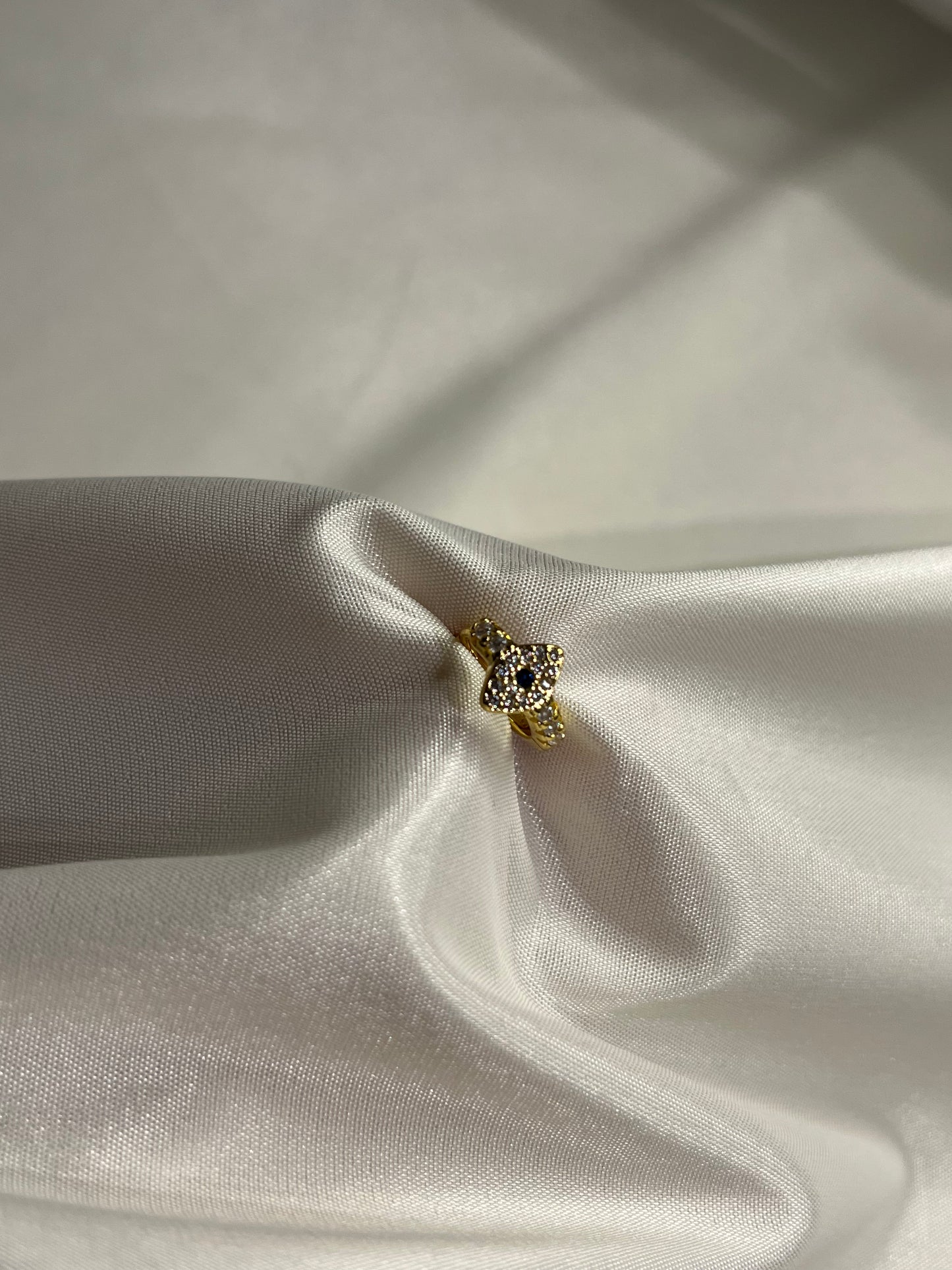 SEONA EARRING
