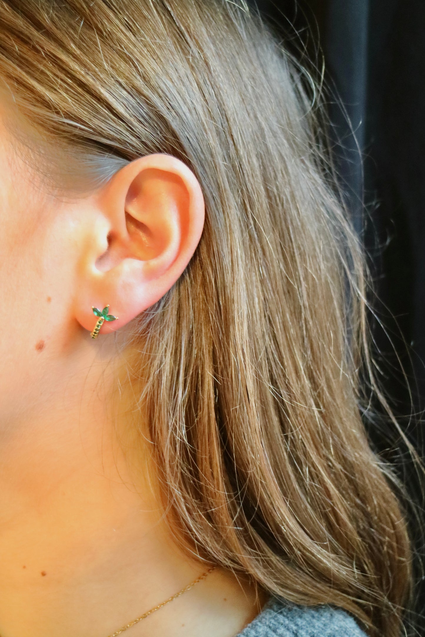 LEAF EARRING