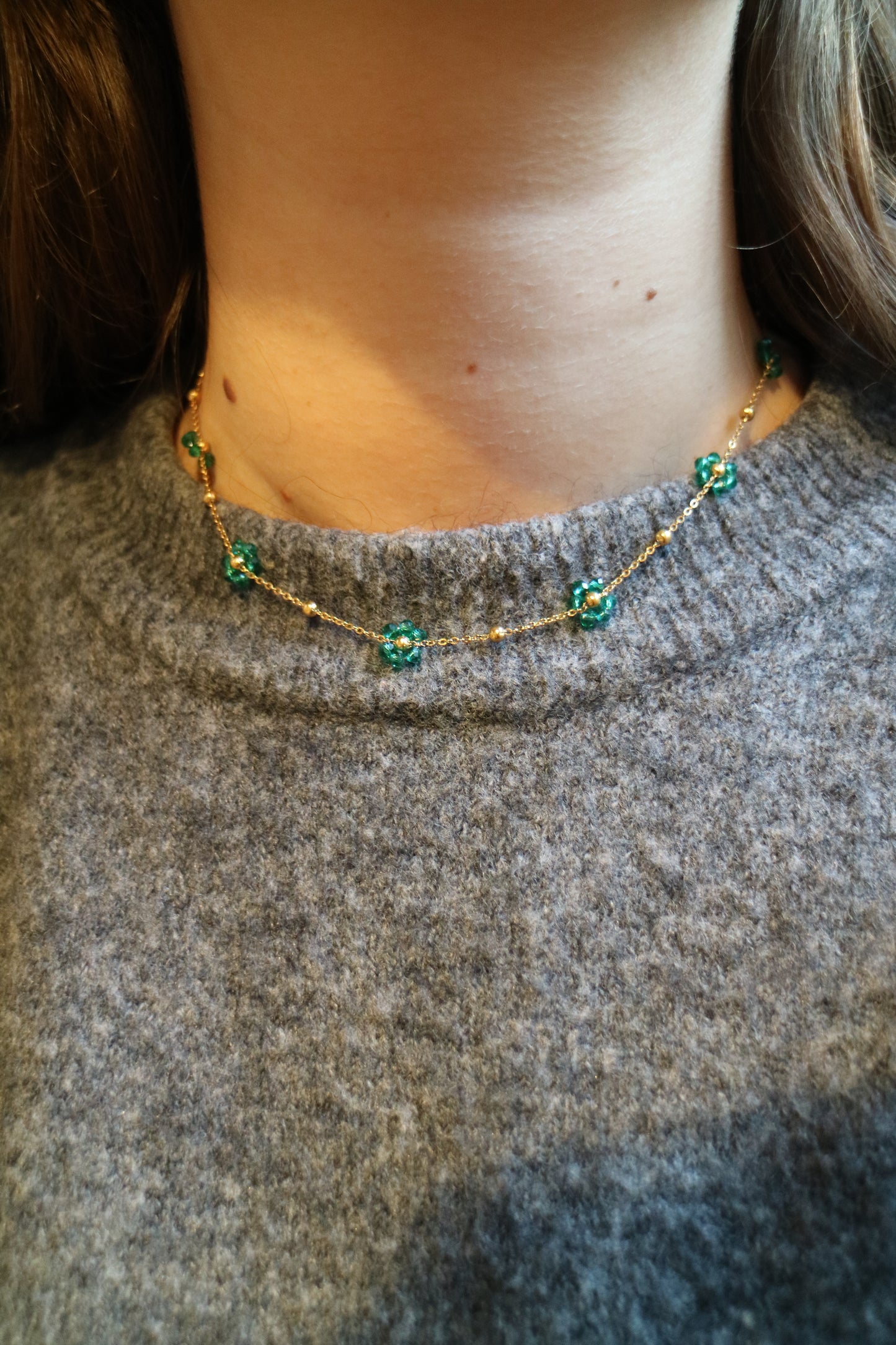 GREEN FLOWER NECKLACE
