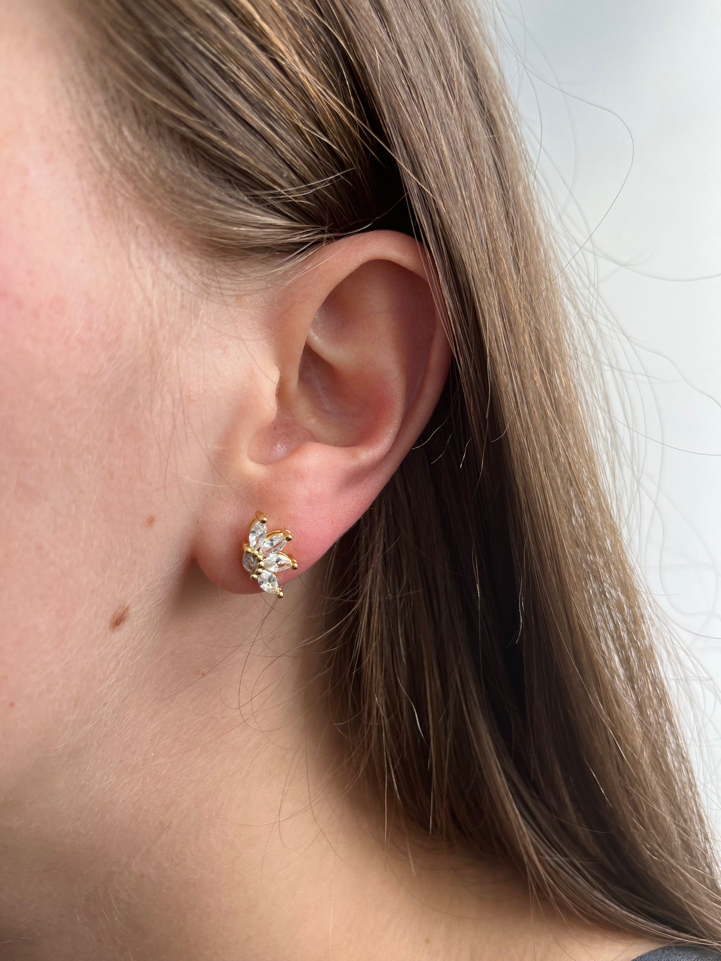 MUSE EARRING