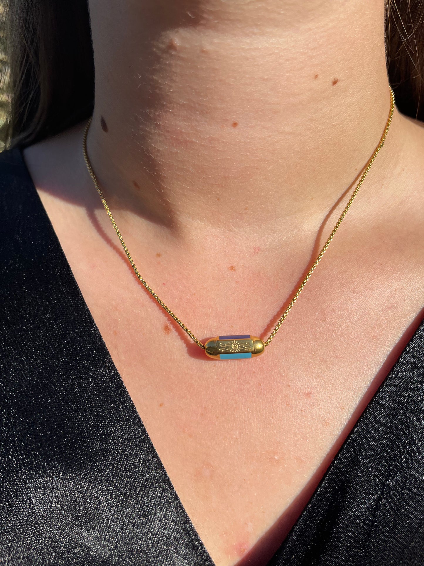 LA VIE AMOUR NECKLACE