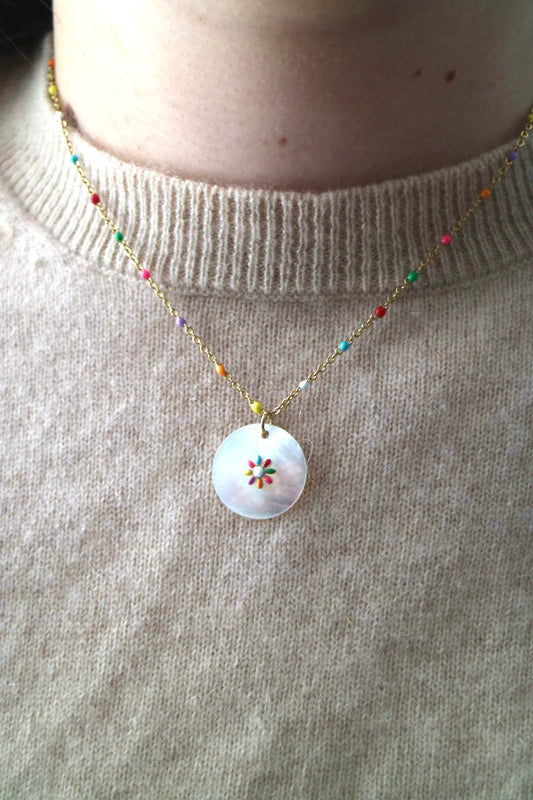 FUNKY FLOWER NECKLACE