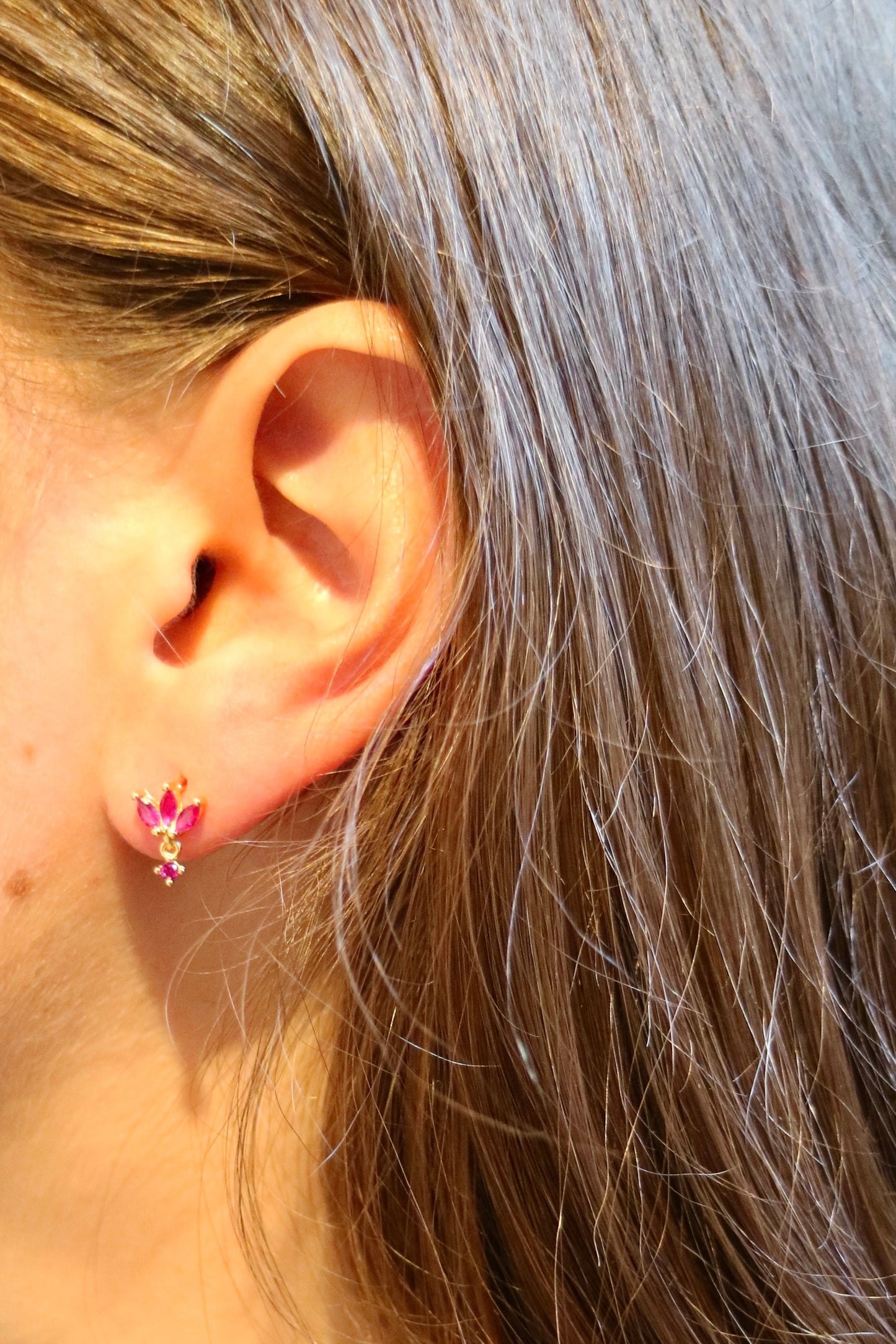PINK STUD EARRING
