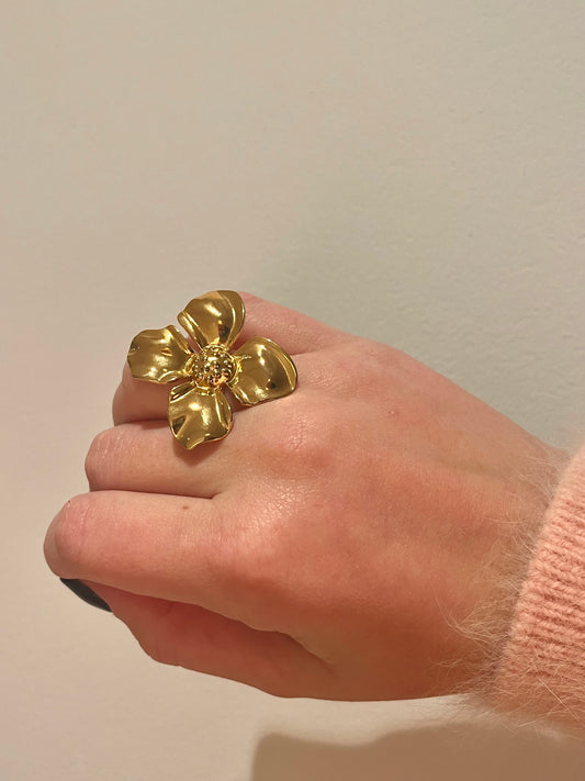 LEA RING