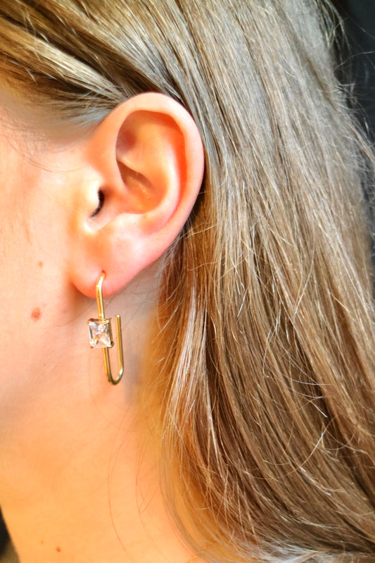 DIAMOND SQUARE EARRING