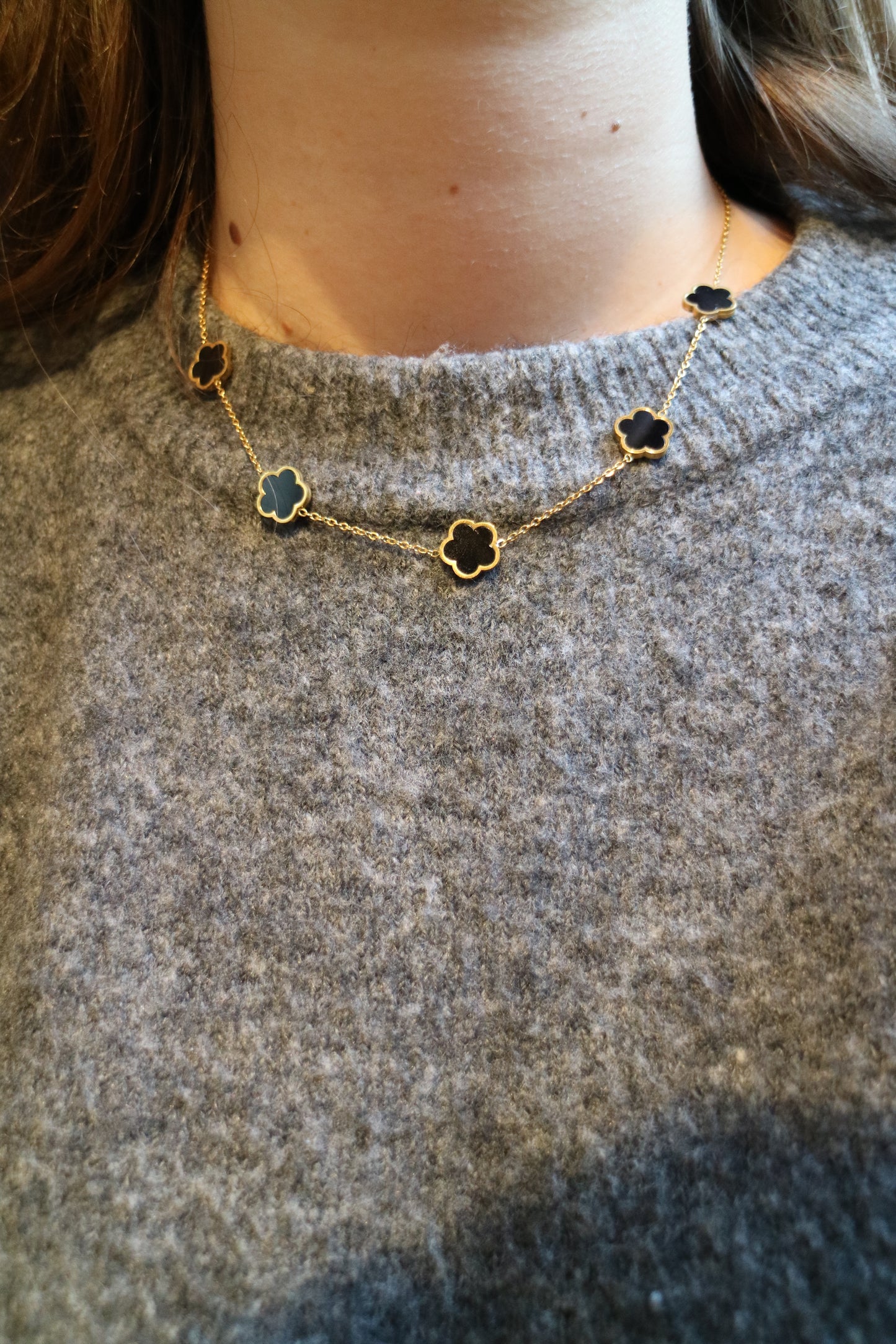 CLOVER NECKLACE