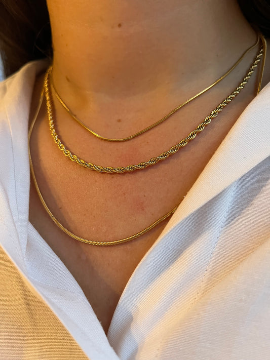 BLAISE NECKLACE
