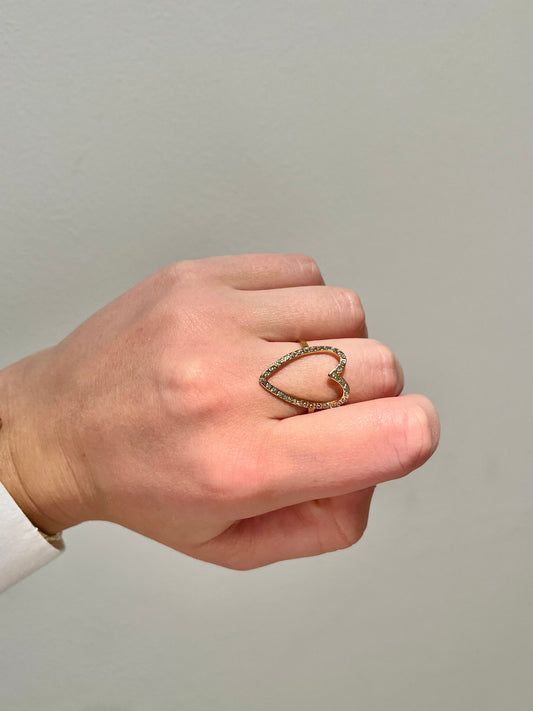 DIAMOND HEART RING