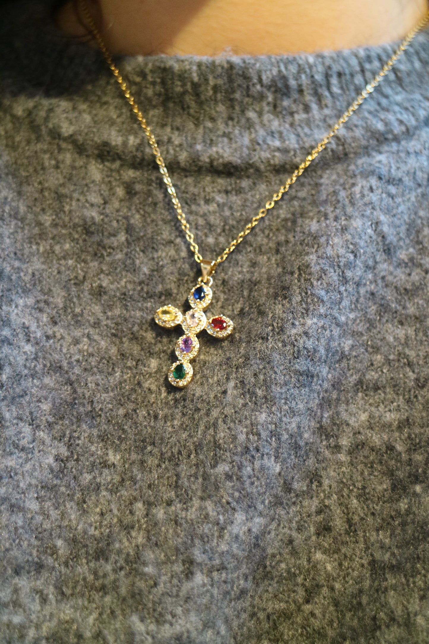 CROSS NECKLACE