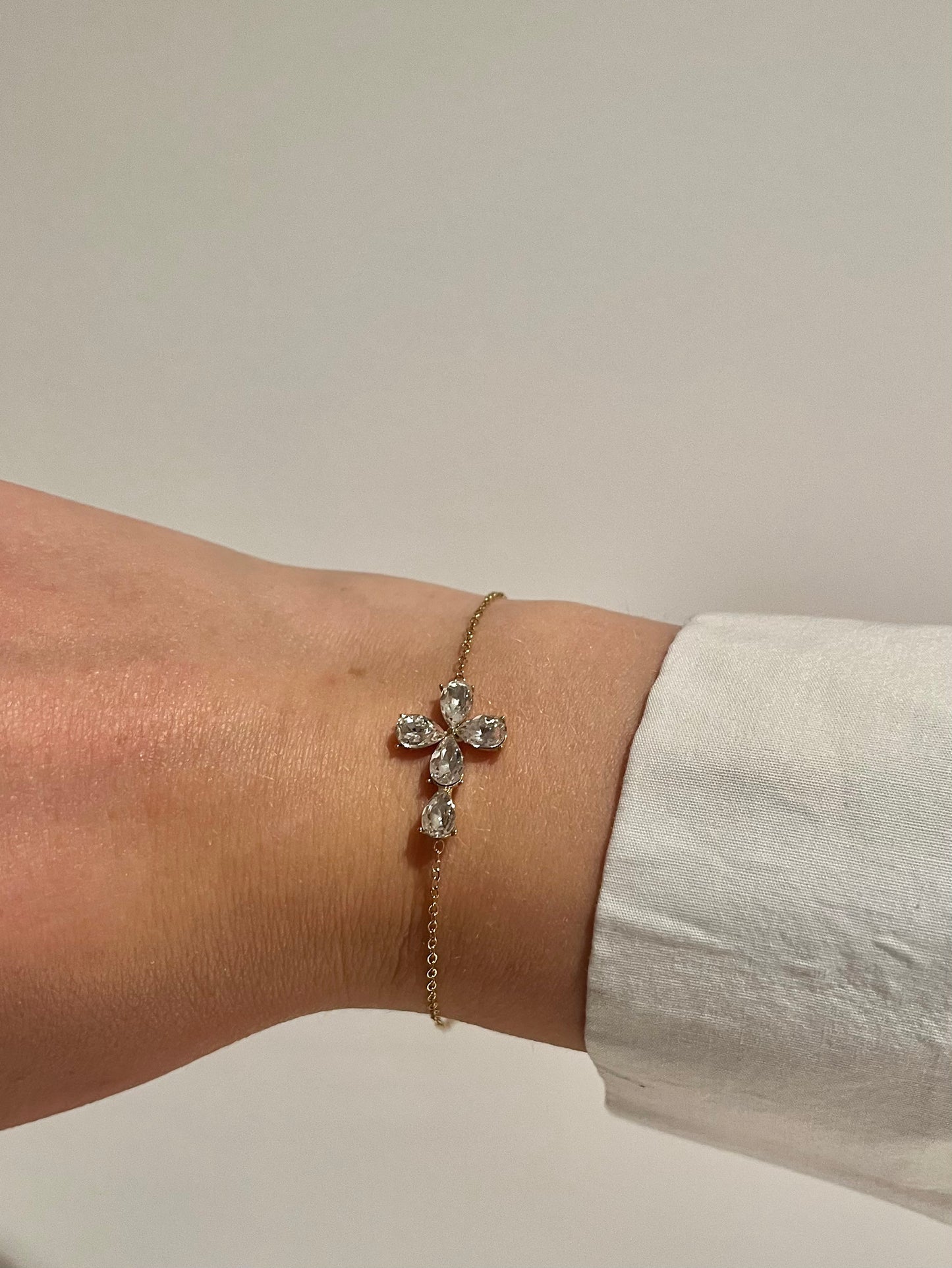 CROSS BRACELET