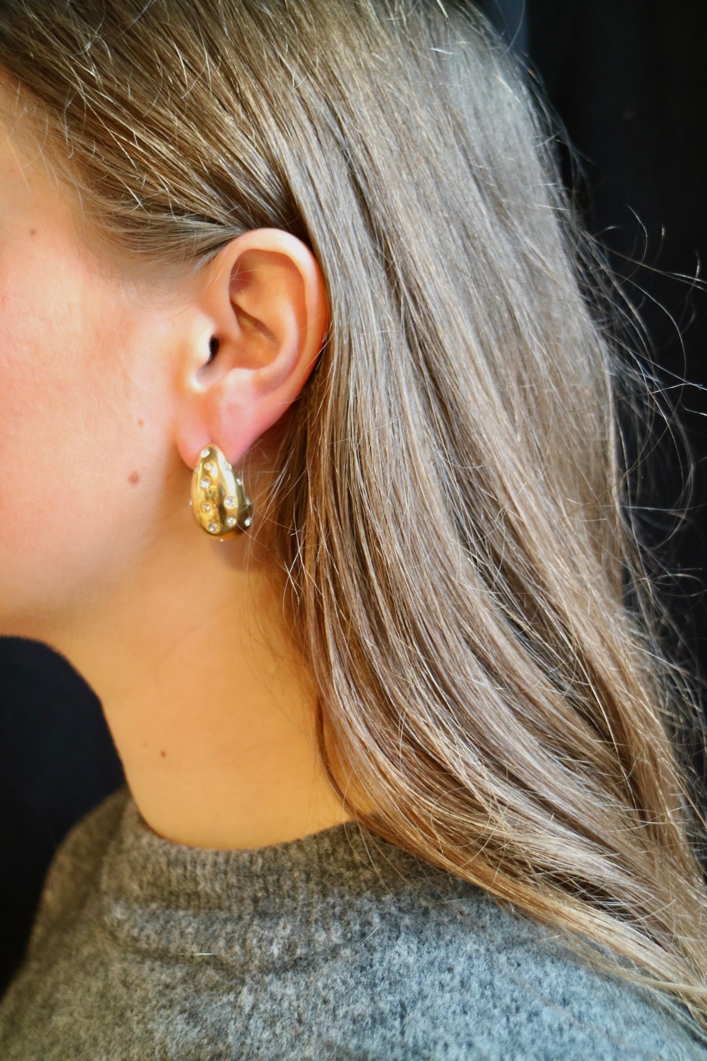 BIG DROP EARRING