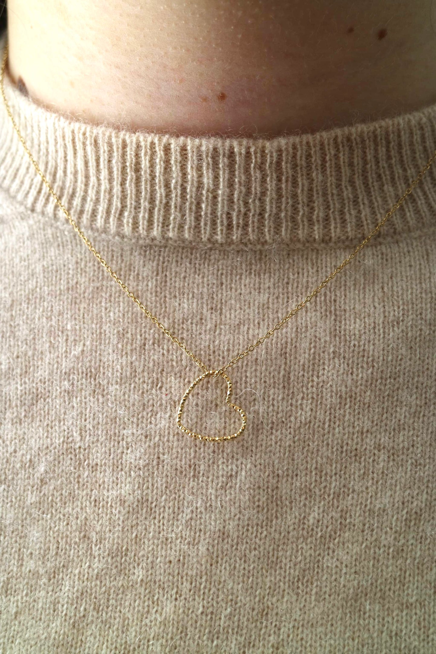 LITTLE HEART NECKLACE