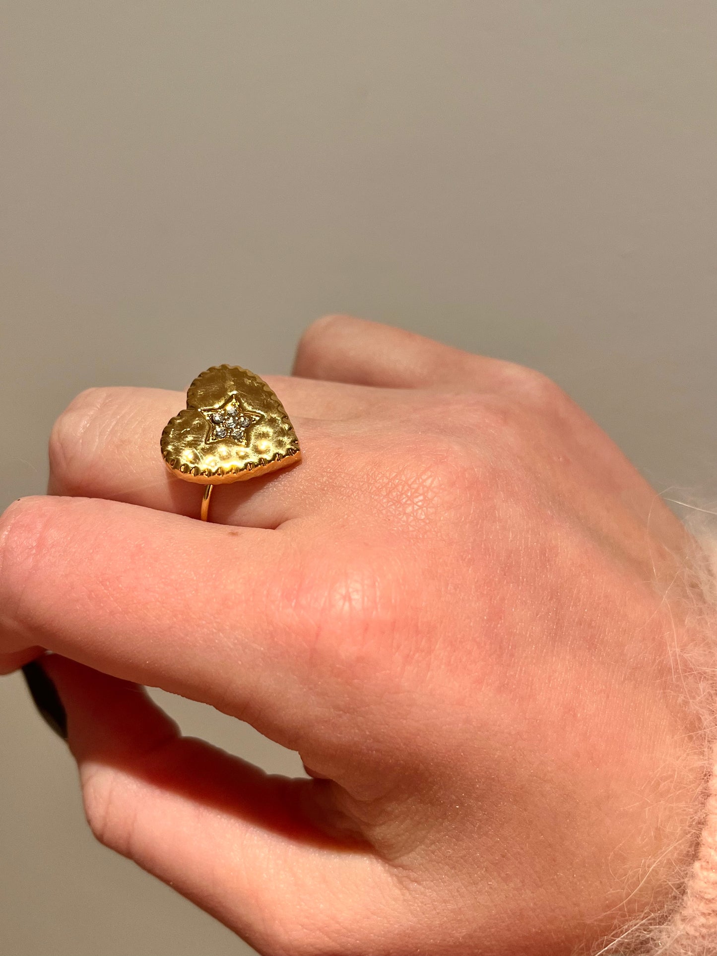 STARR HEART RING