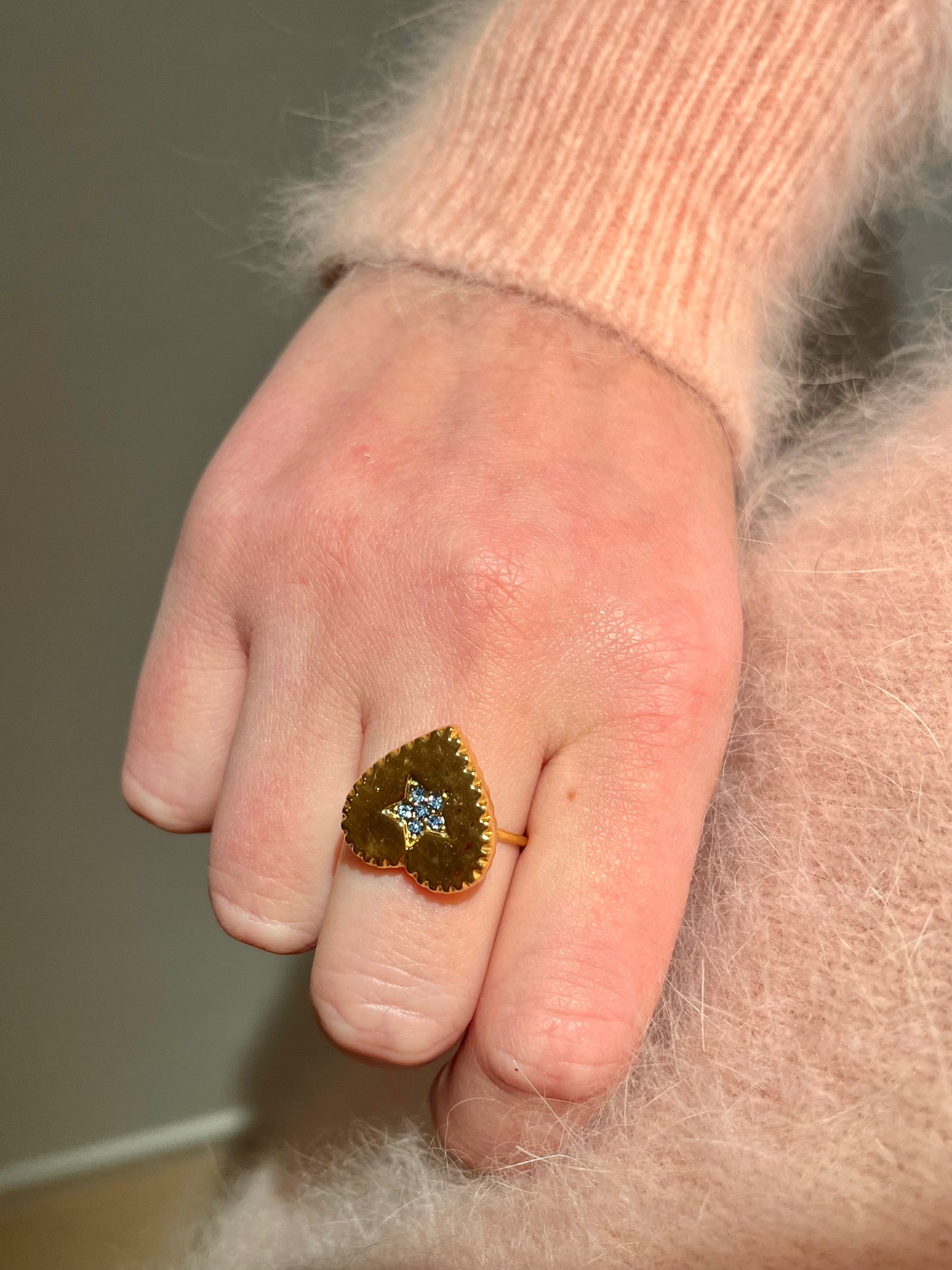 STARR HEART RING