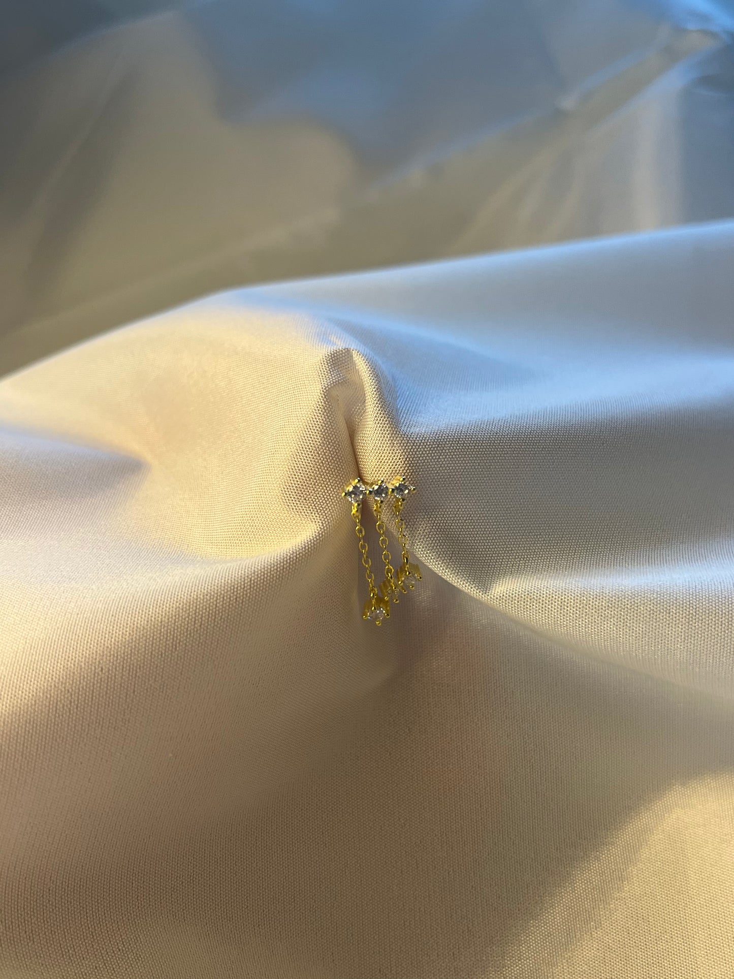 ARIEL EARRING