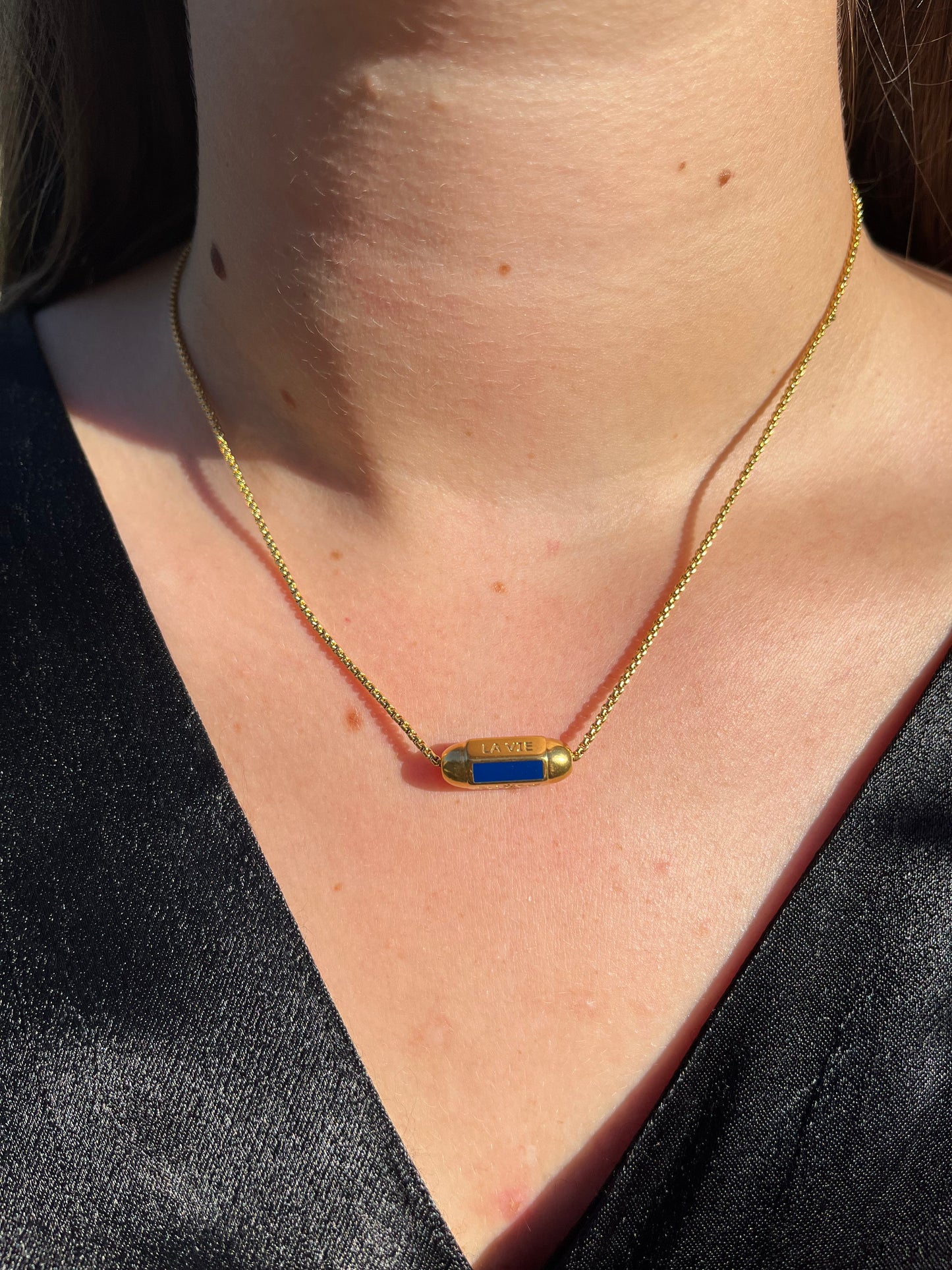 LA VIE AMOUR NECKLACE
