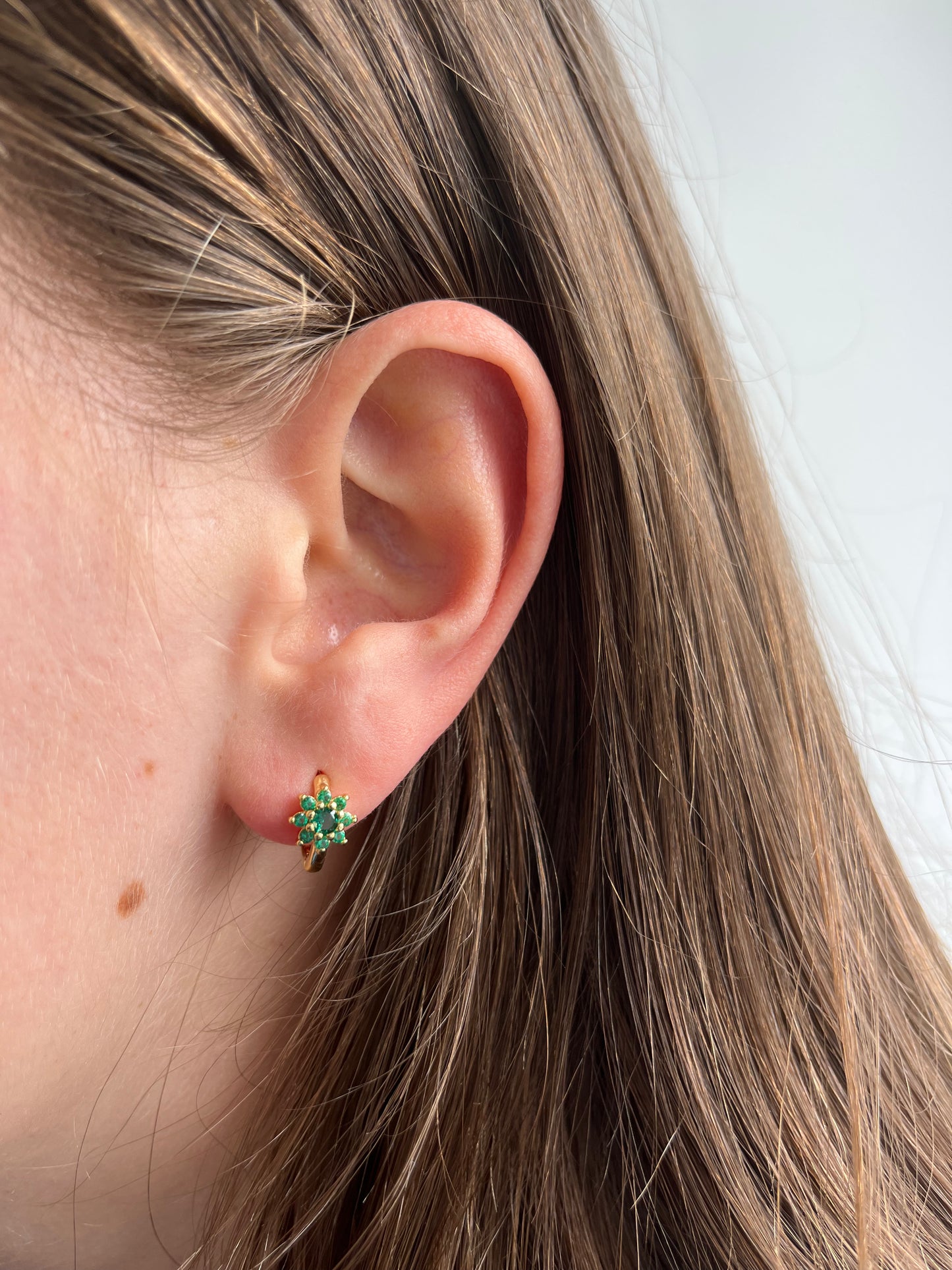 LOLA EARRING