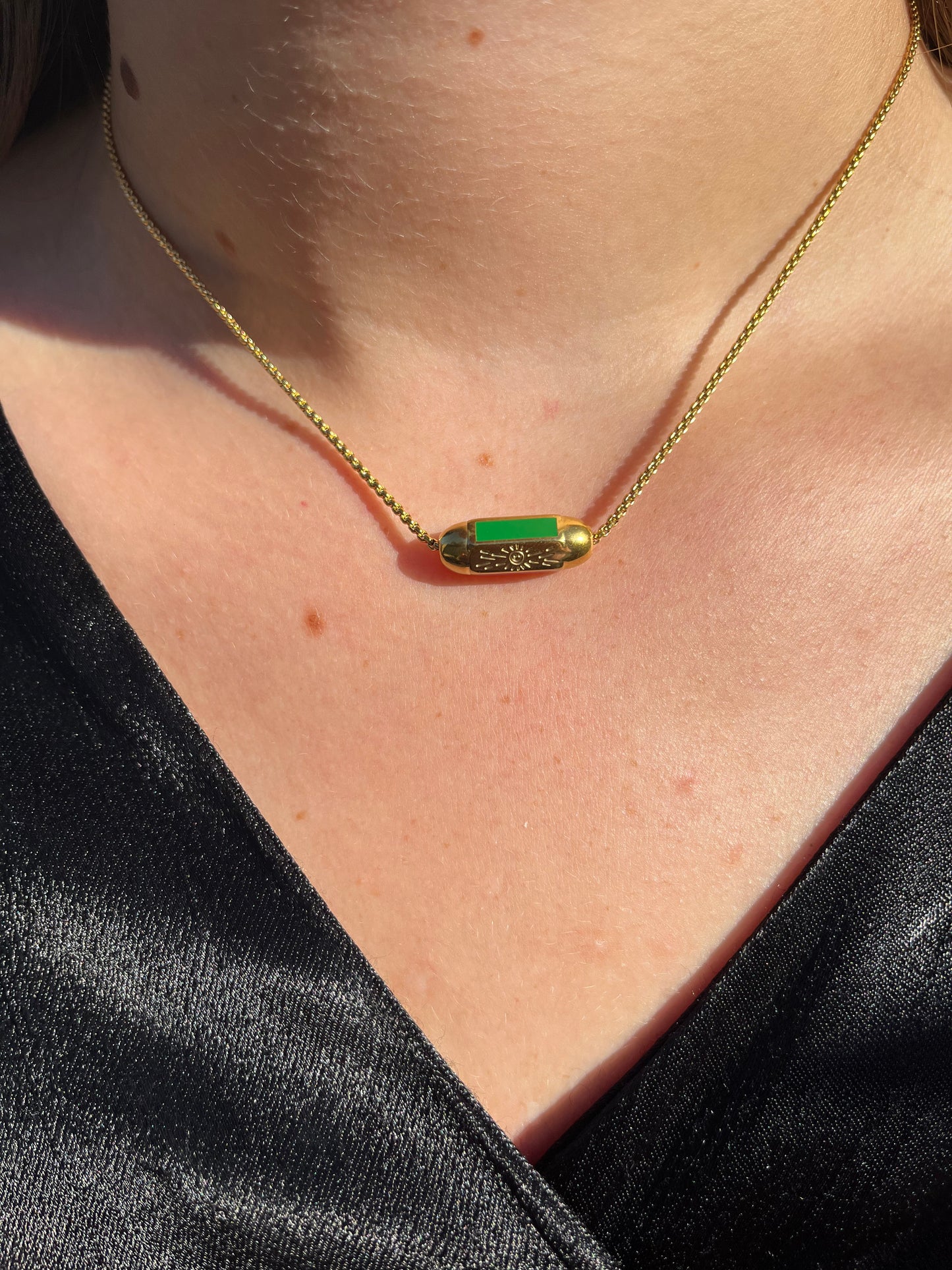 LA VIE AMOUR NECKLACE