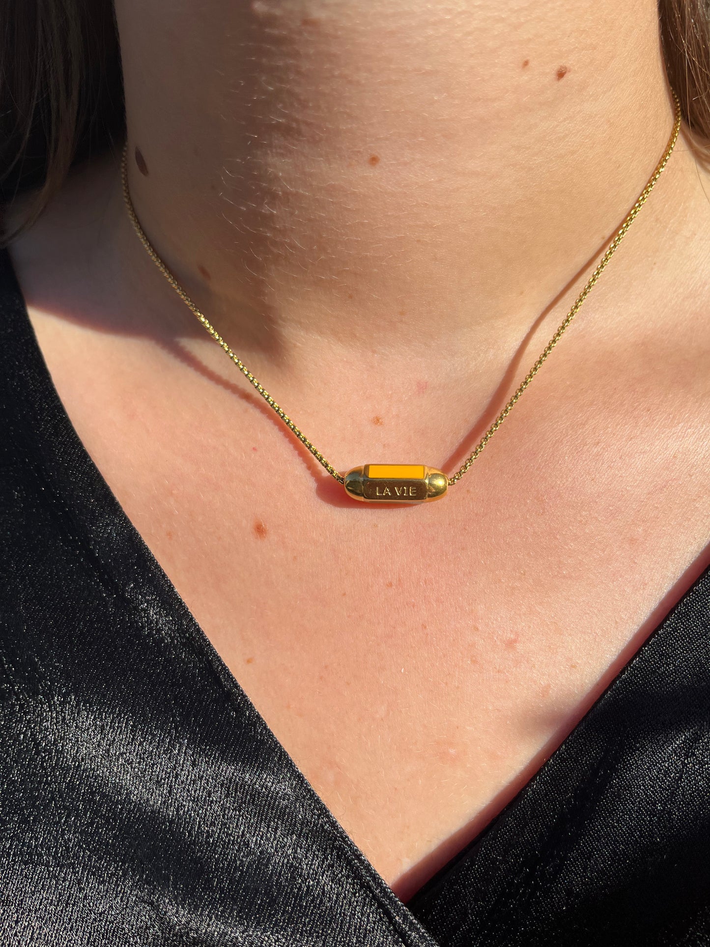LA VIE AMOUR NECKLACE