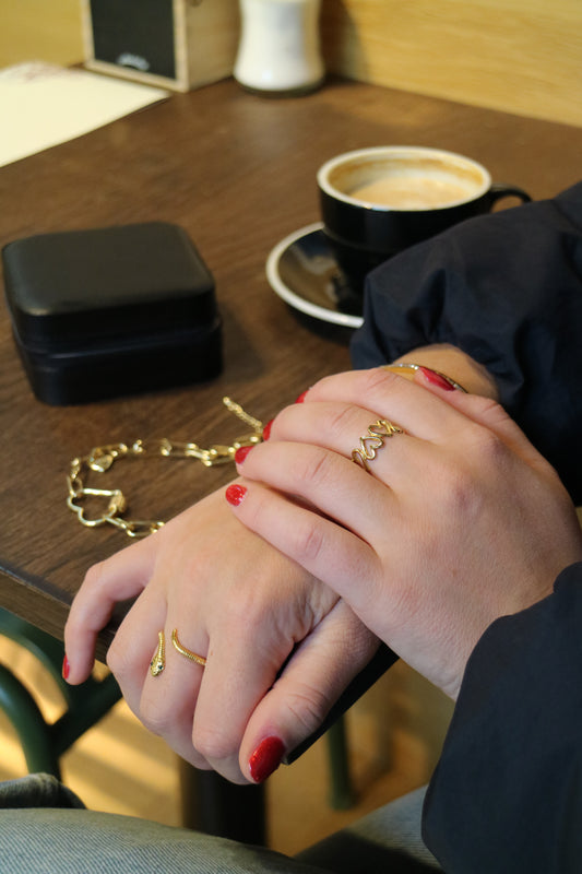 OPEN HEART RING